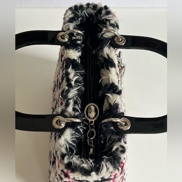 Christian Dior Black Quilted Tweed with Patent Leather
Lady Dior Bag - Picture 8 of 14